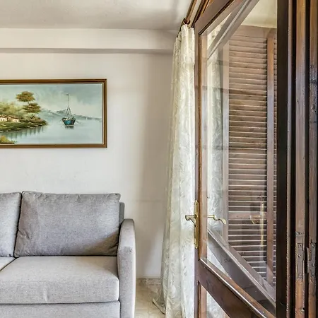 Casal Riells Apartment